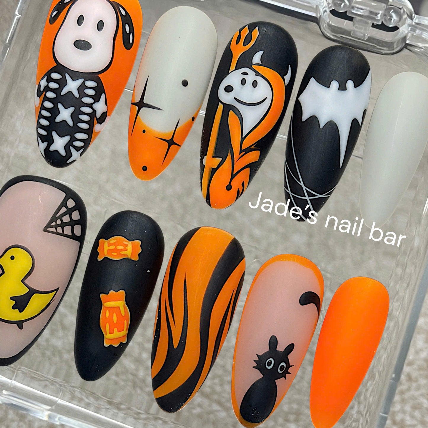 Halloween x Snoopy Press on Nails Handpainted Design - Trendy 2026 Halloween Nails (Ver 2)