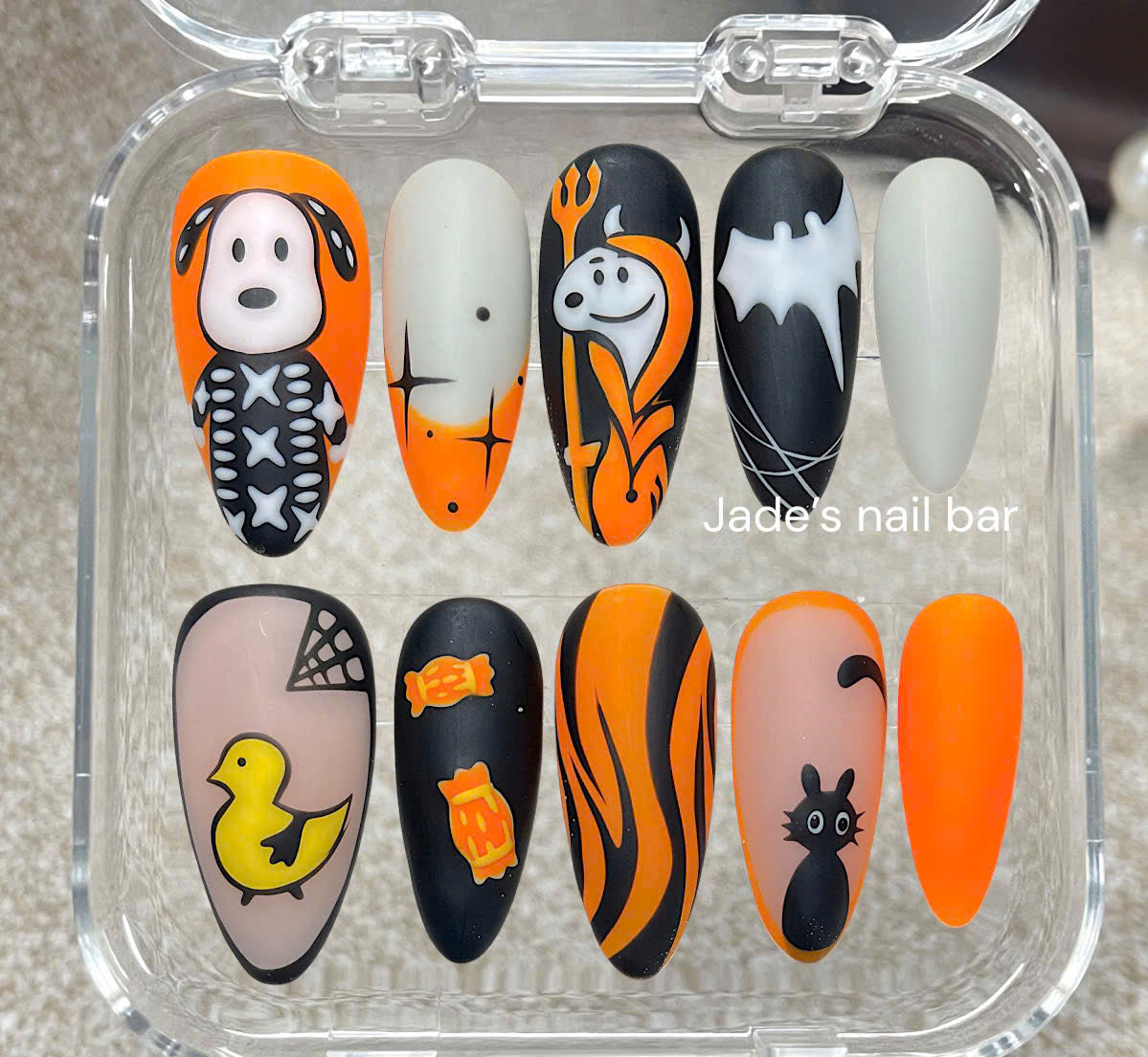Halloween x Snoopy Press on Nails Handpainted Design - Trendy 2026 Halloween Nails (Ver 2)